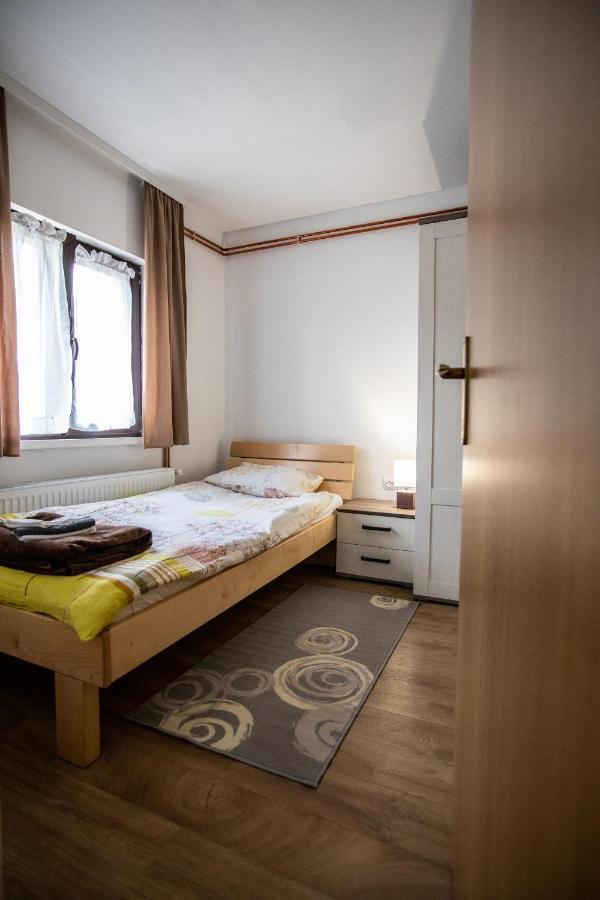 Apartmani Lara Modrus-Kuca Za Odmor Екстер'єр фото