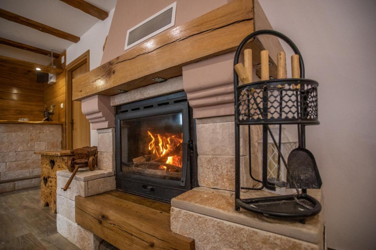 Apartmani Lara Modrus-Kuca Za Odmor Екстер'єр фото