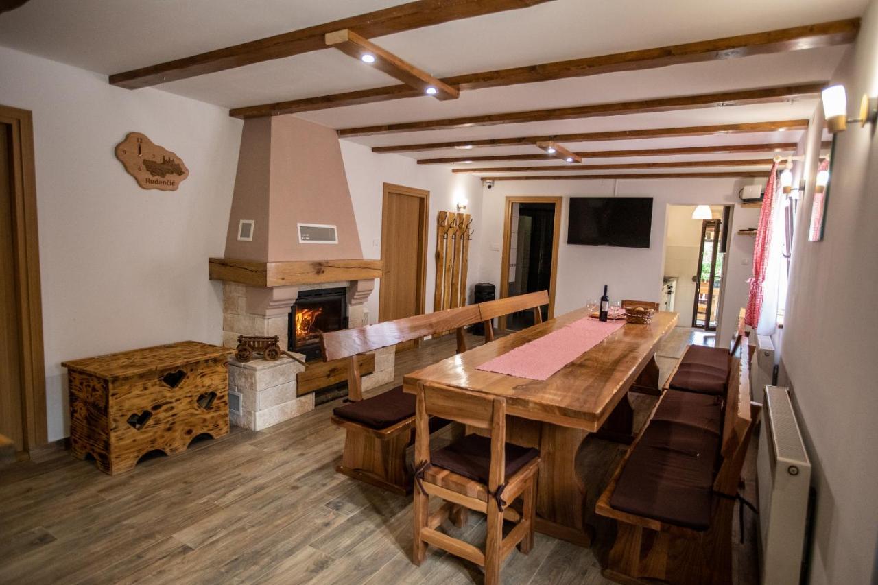 Apartmani Lara Modrus-Kuca Za Odmor Екстер'єр фото