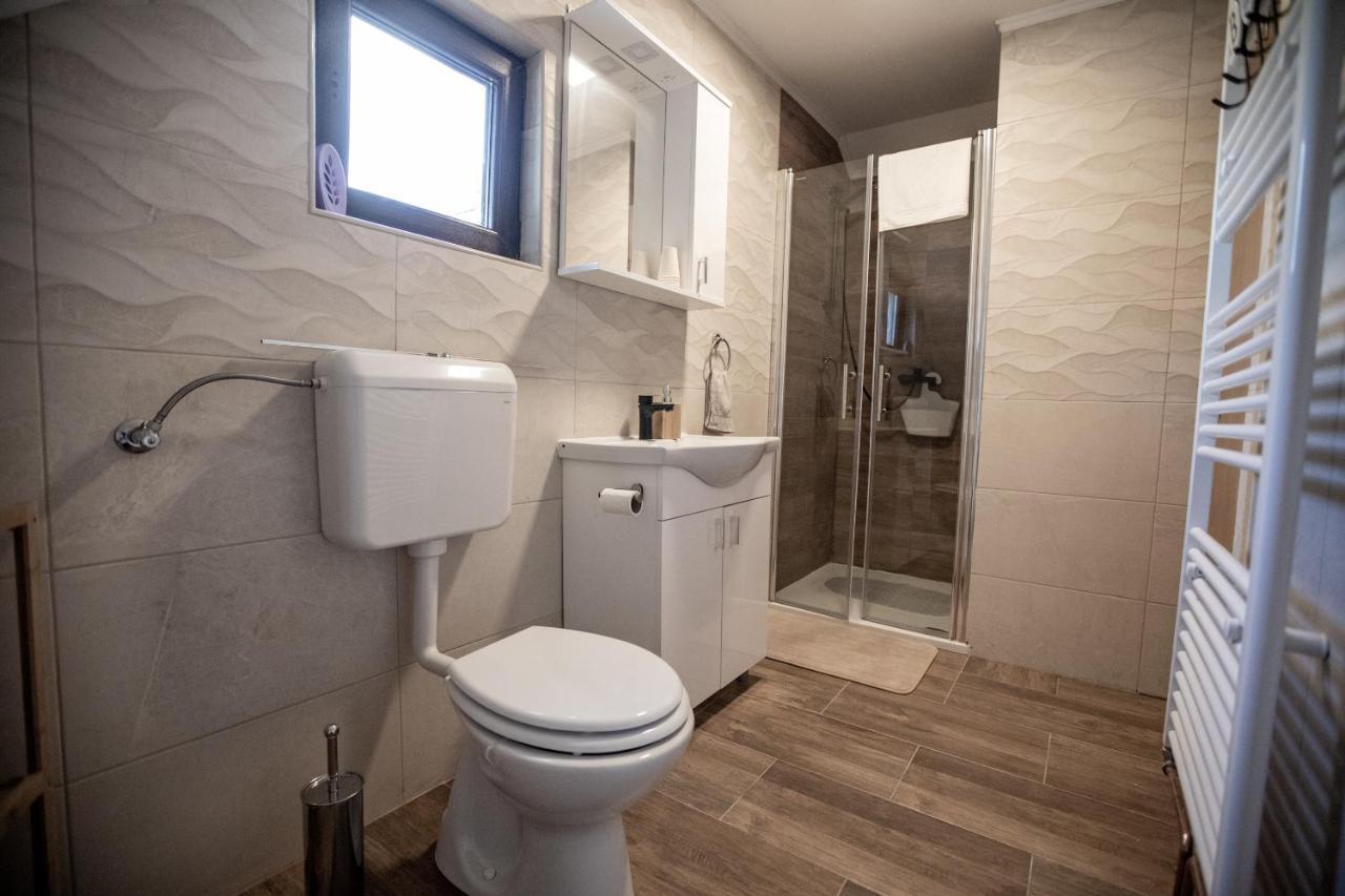 Apartmani Lara Modrus-Kuca Za Odmor Екстер'єр фото