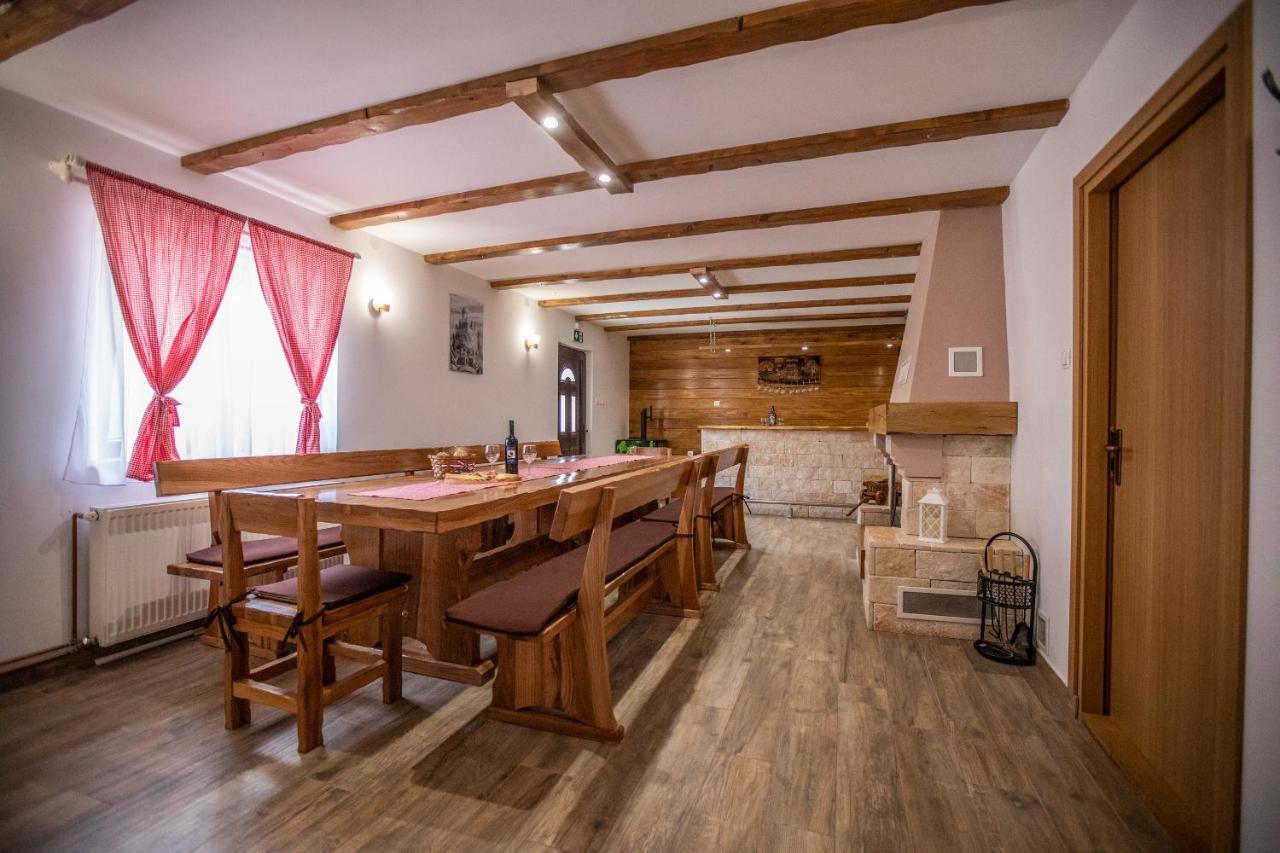 Apartmani Lara Modrus-Kuca Za Odmor Екстер'єр фото