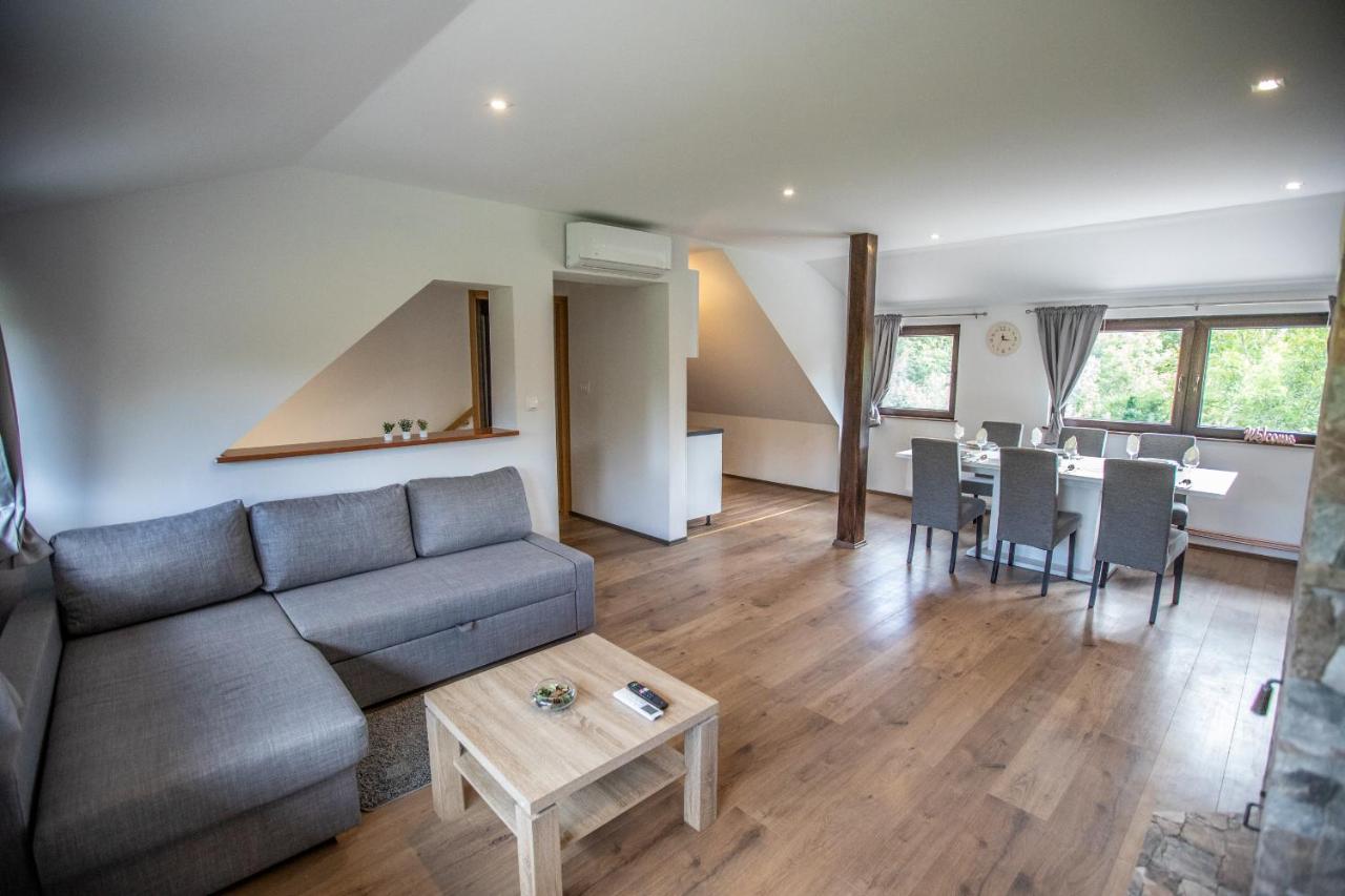 Apartmani Lara Modrus-Kuca Za Odmor Екстер'єр фото