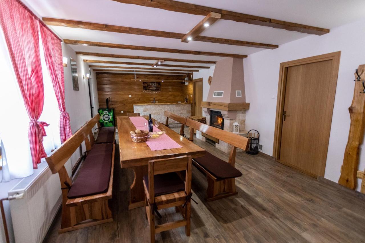 Apartmani Lara Modrus-Kuca Za Odmor Екстер'єр фото